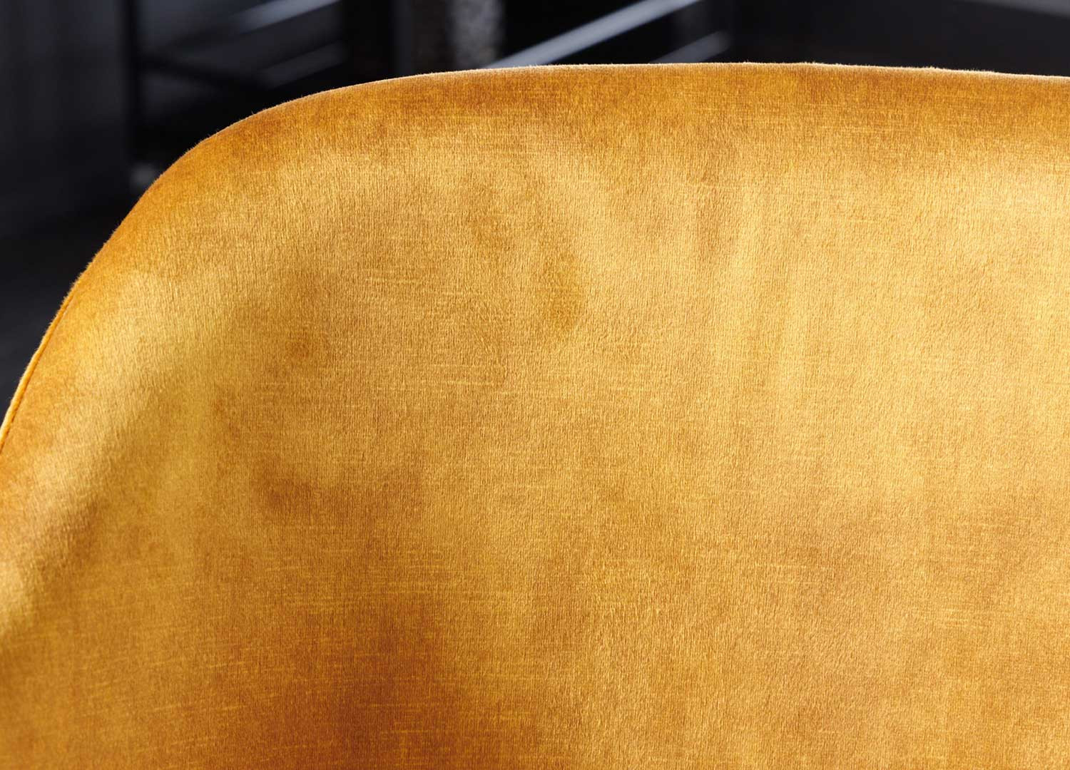 Chaises velours jaune moutarde