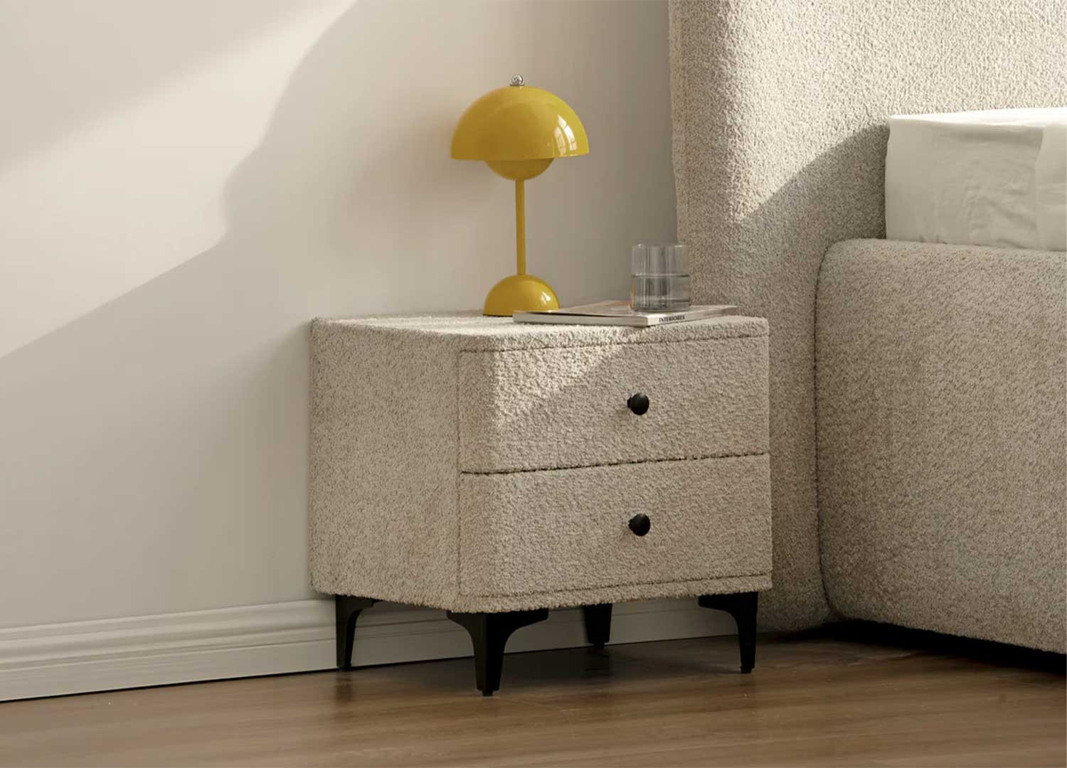 Chevet tissu bouclé grège 2 tiroirs Natalia