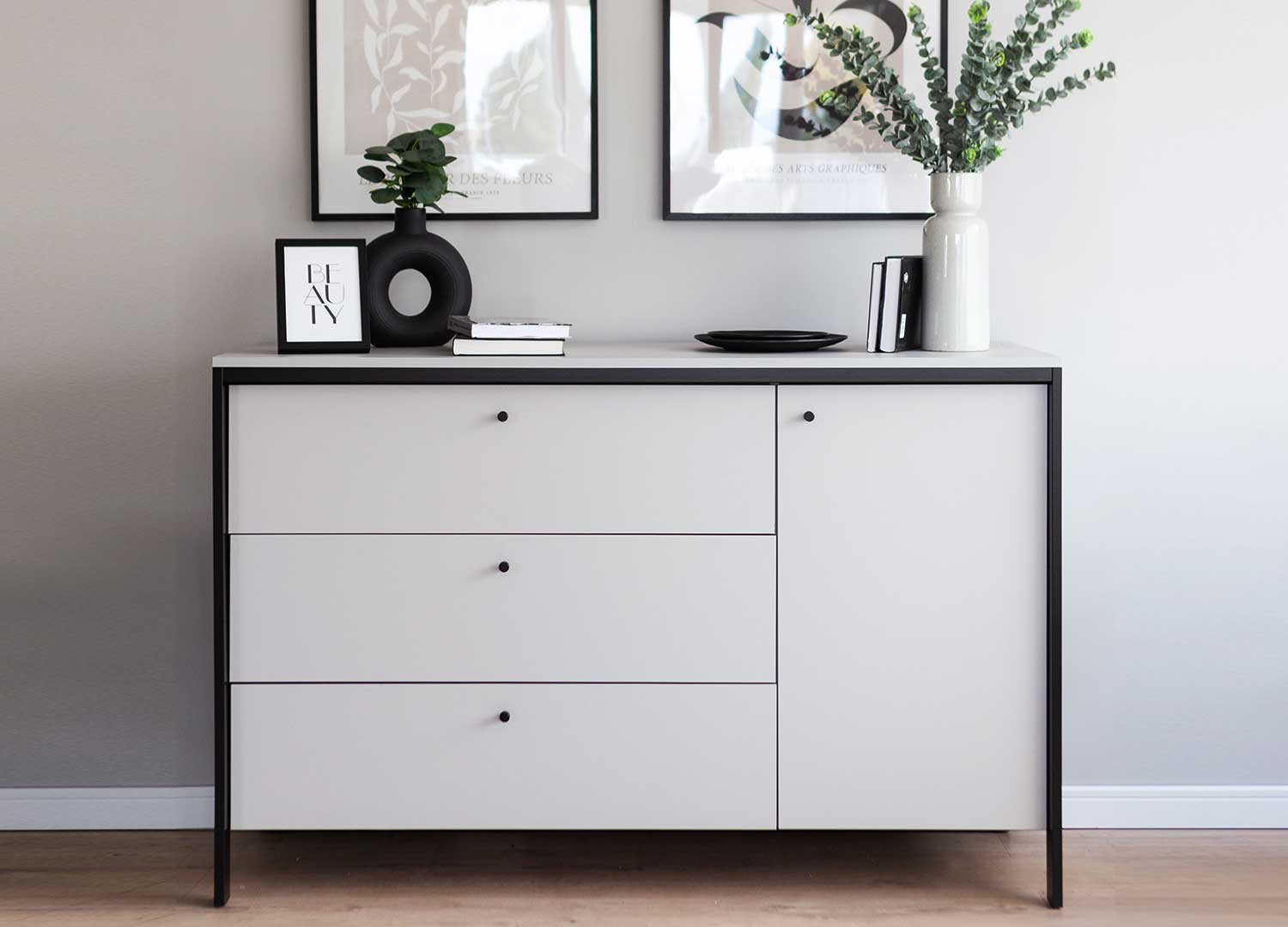 Commode 3 tiroirs et 1 porte grise et noir avec éclairage