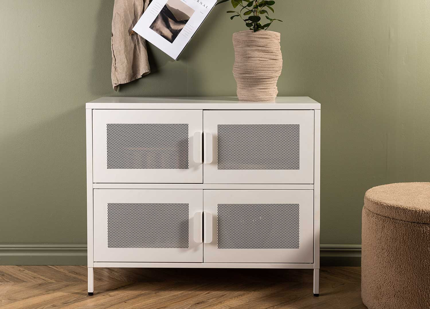 Commode en acier blanc 4 portes
