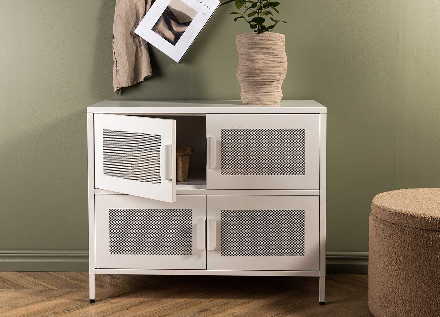 Commode en acier blanc 4 portes