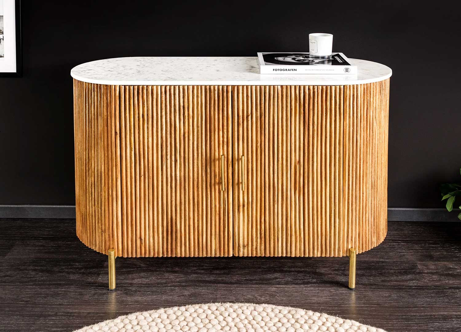 Commode en manguier 2 portes plateau marbre blanc Riven
