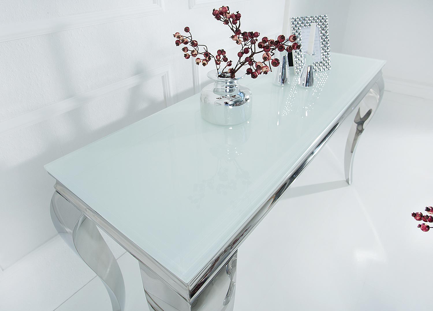 Console moderne baroque verre opale blanc et pied en acier poli