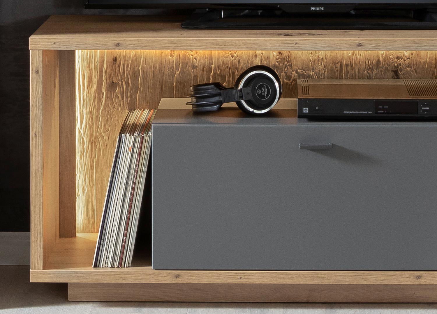 Ensemble TV design gris et chêne poutre