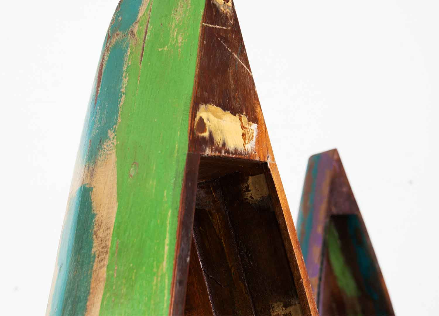 Étagère porte-bouteilles forme bateau en bois recyclé