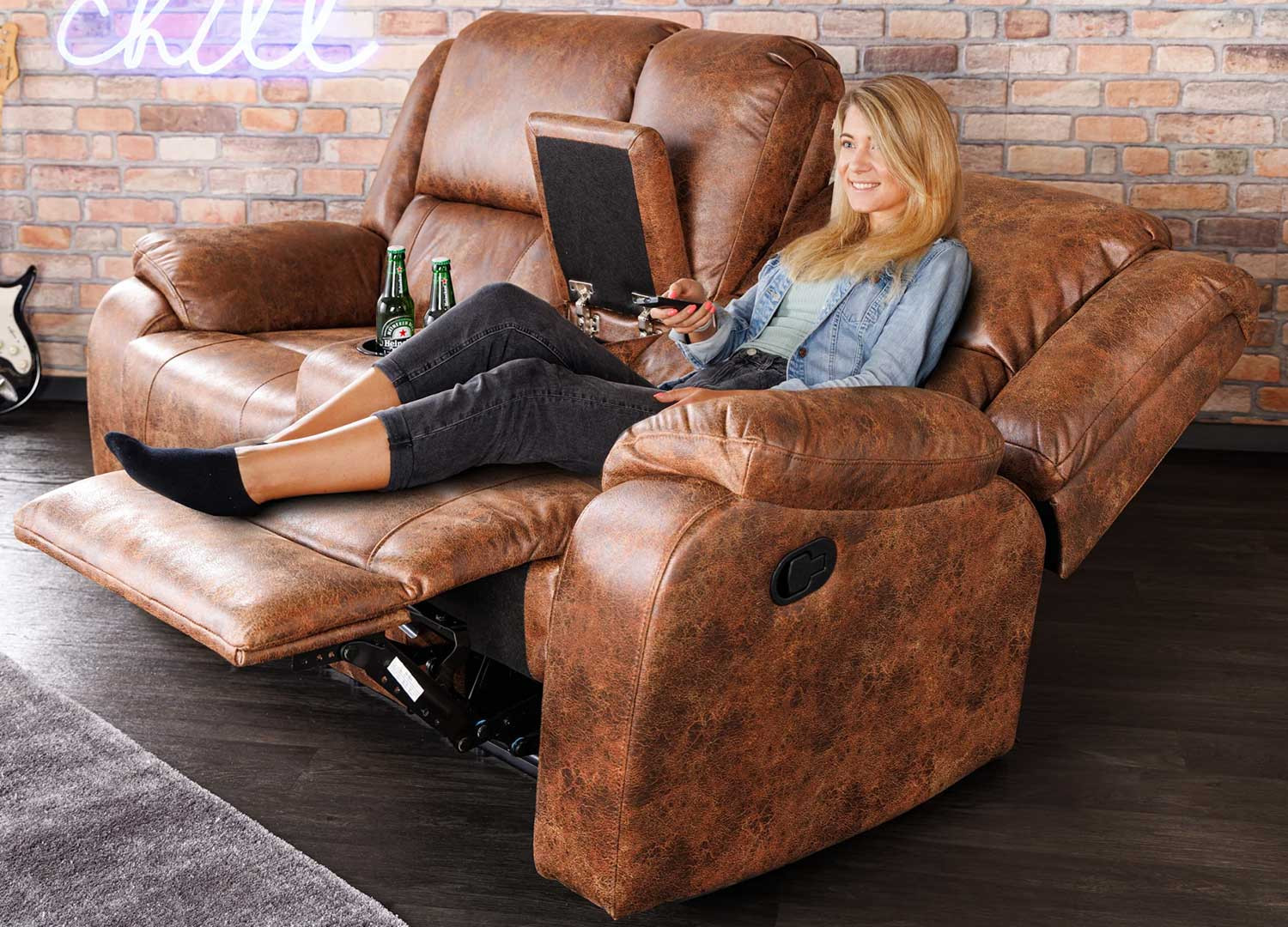 Fauteuil cinéma avec repose-pieds marron antique Muse