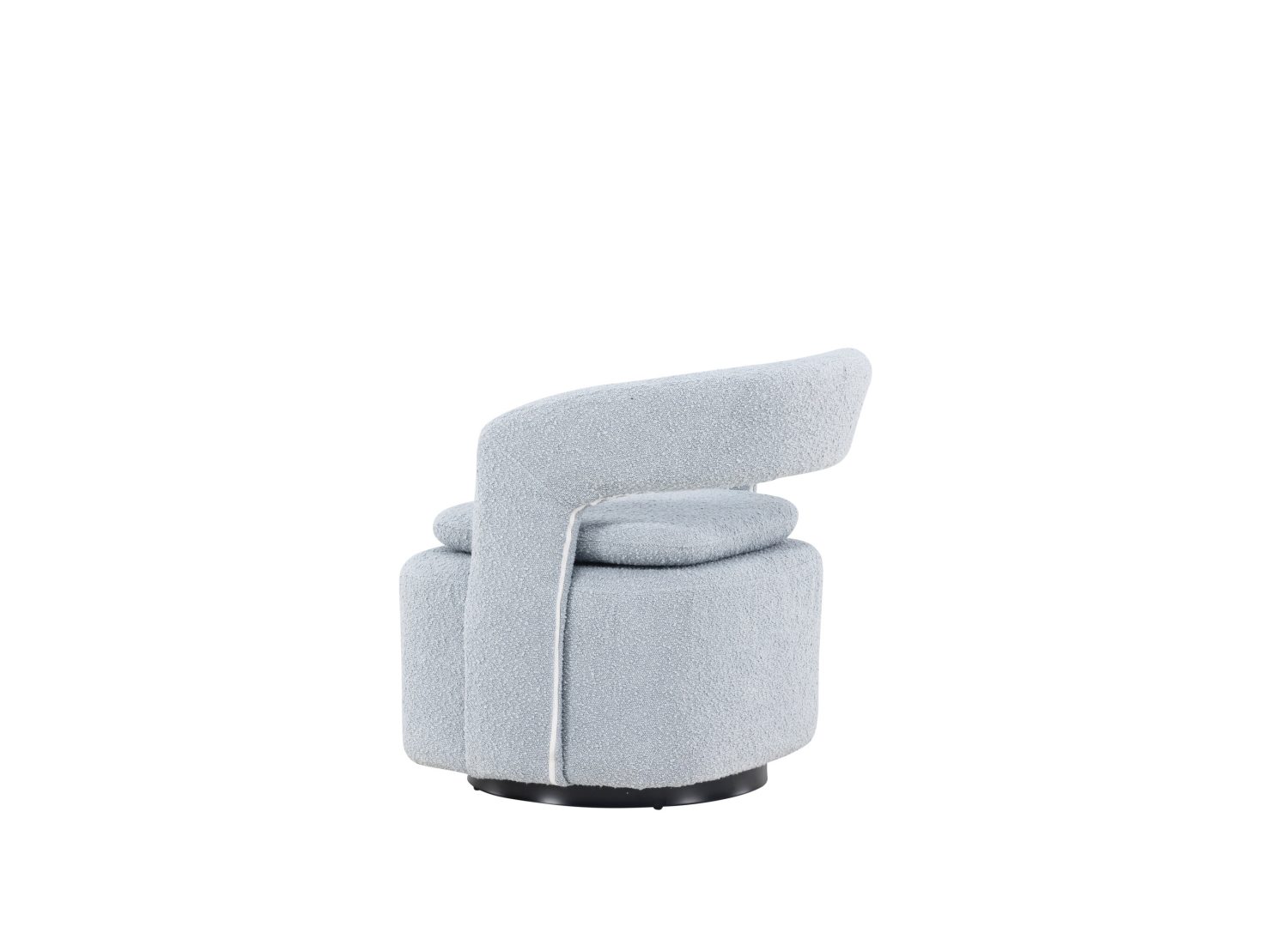 Fauteuil Laurel en tissu bouclé bleu clair vu sous un autre angle