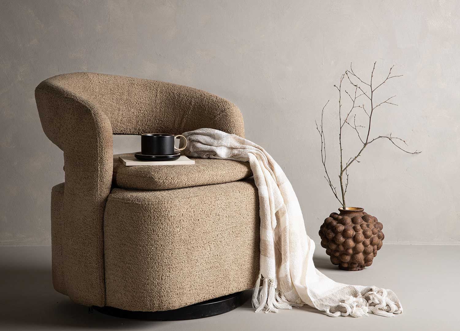 Fauteuil pivotant tissu brun clair
