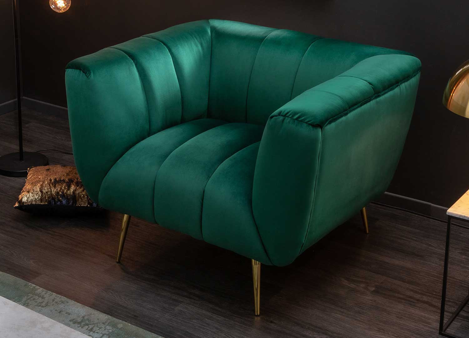 Fauteuil rétro velours matelassé vert