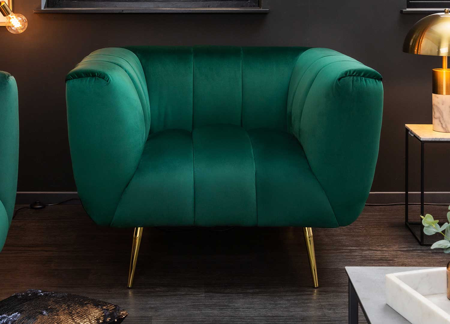 Fauteuil rétro velours matelassé vert