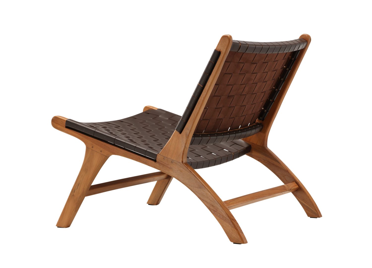 Fauteuil Rike en similicuir marron vu sous un autre angle