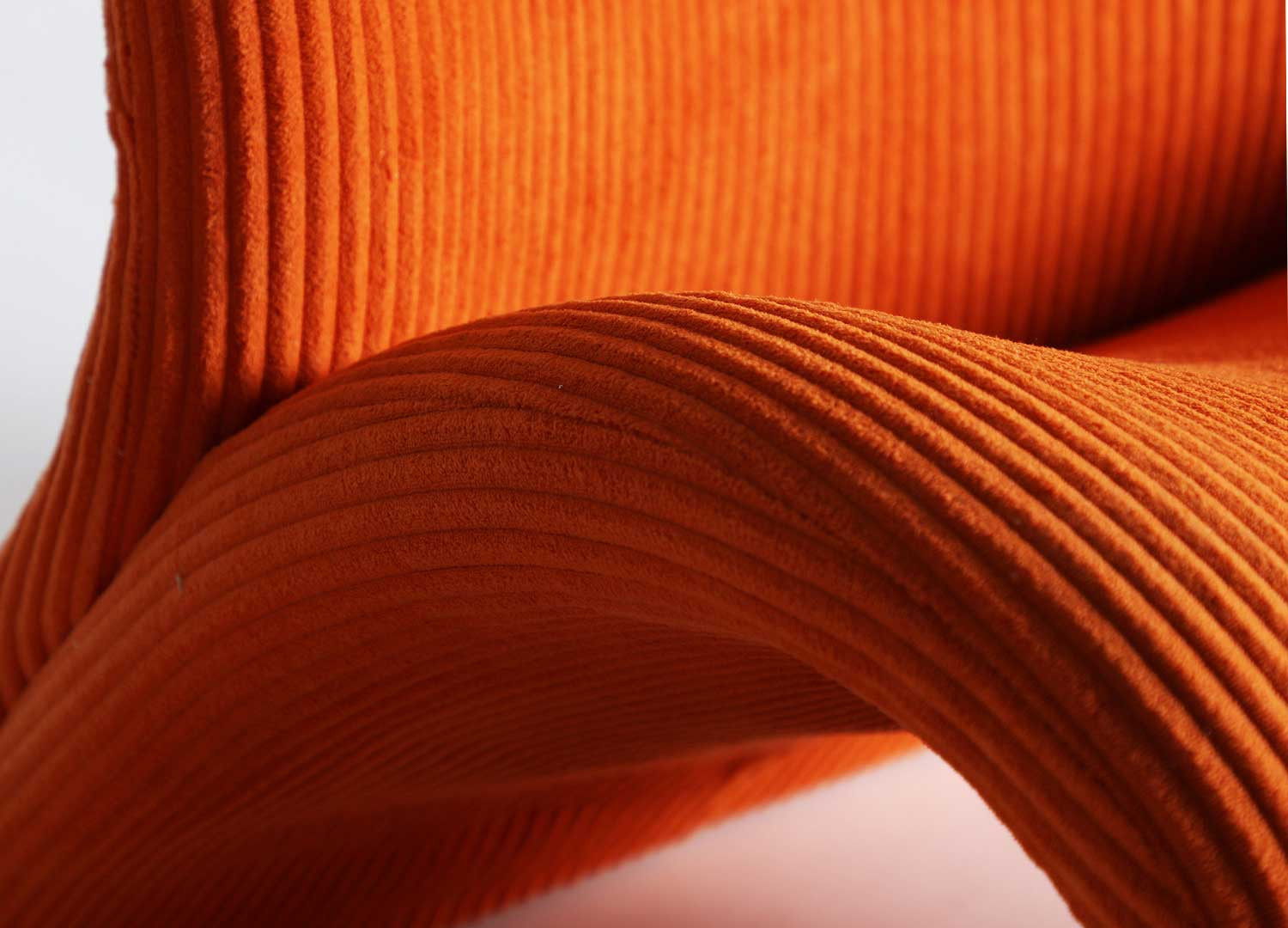 Fauteuil tissu côtelé orange Greta