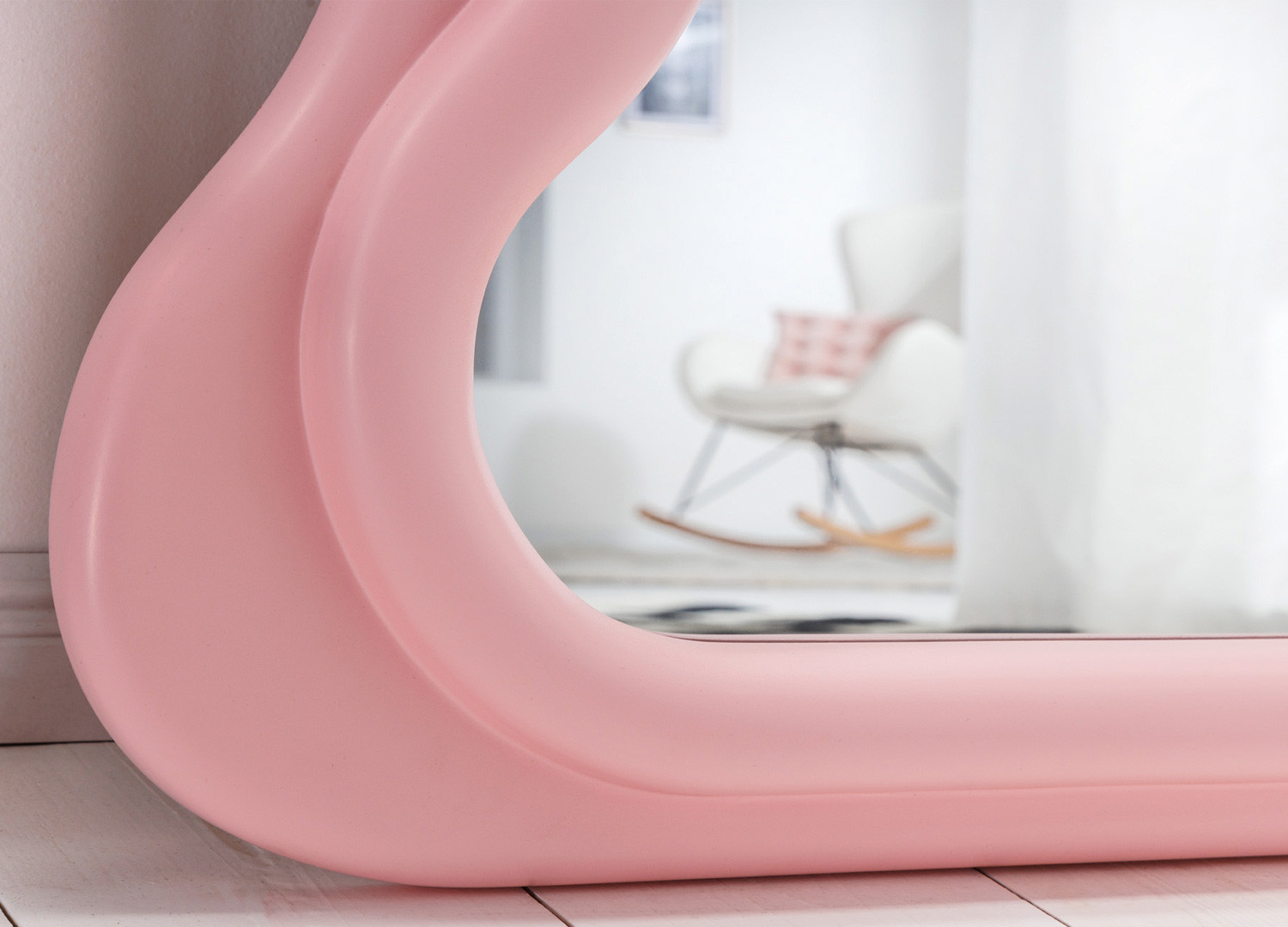 Grand miroir vague rose 160 cm