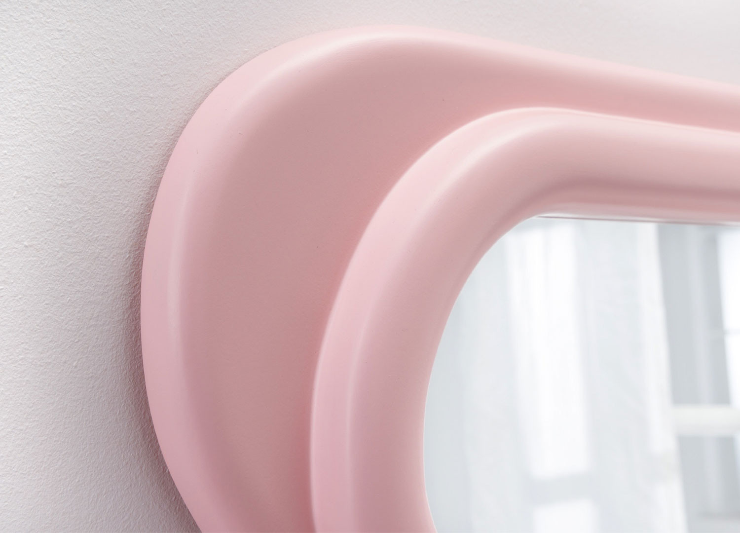 Grand miroir vague rose 160 cm