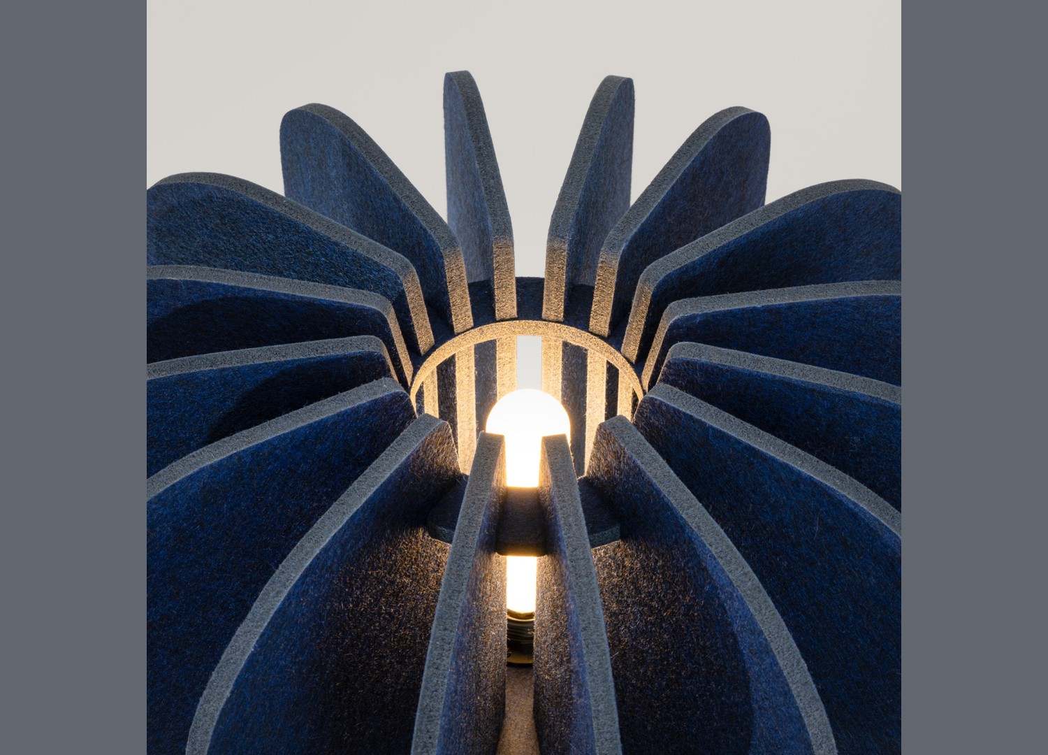 Lampadaire MULA 45 bleu marine et noir E27 – vue complémentaire 6