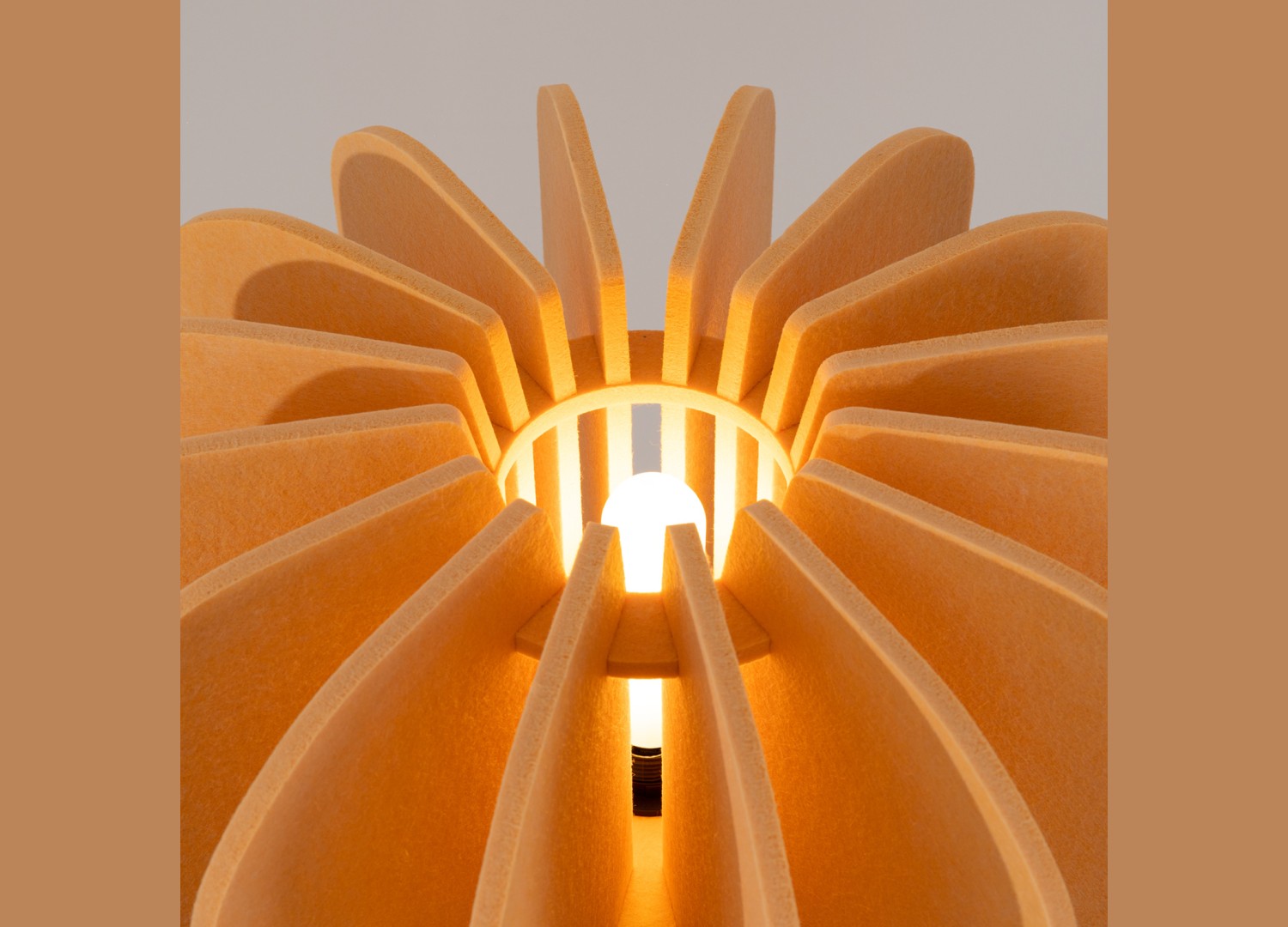 Lampadaire MULA 45 jaune et noir E27 – vue complémentaire 6