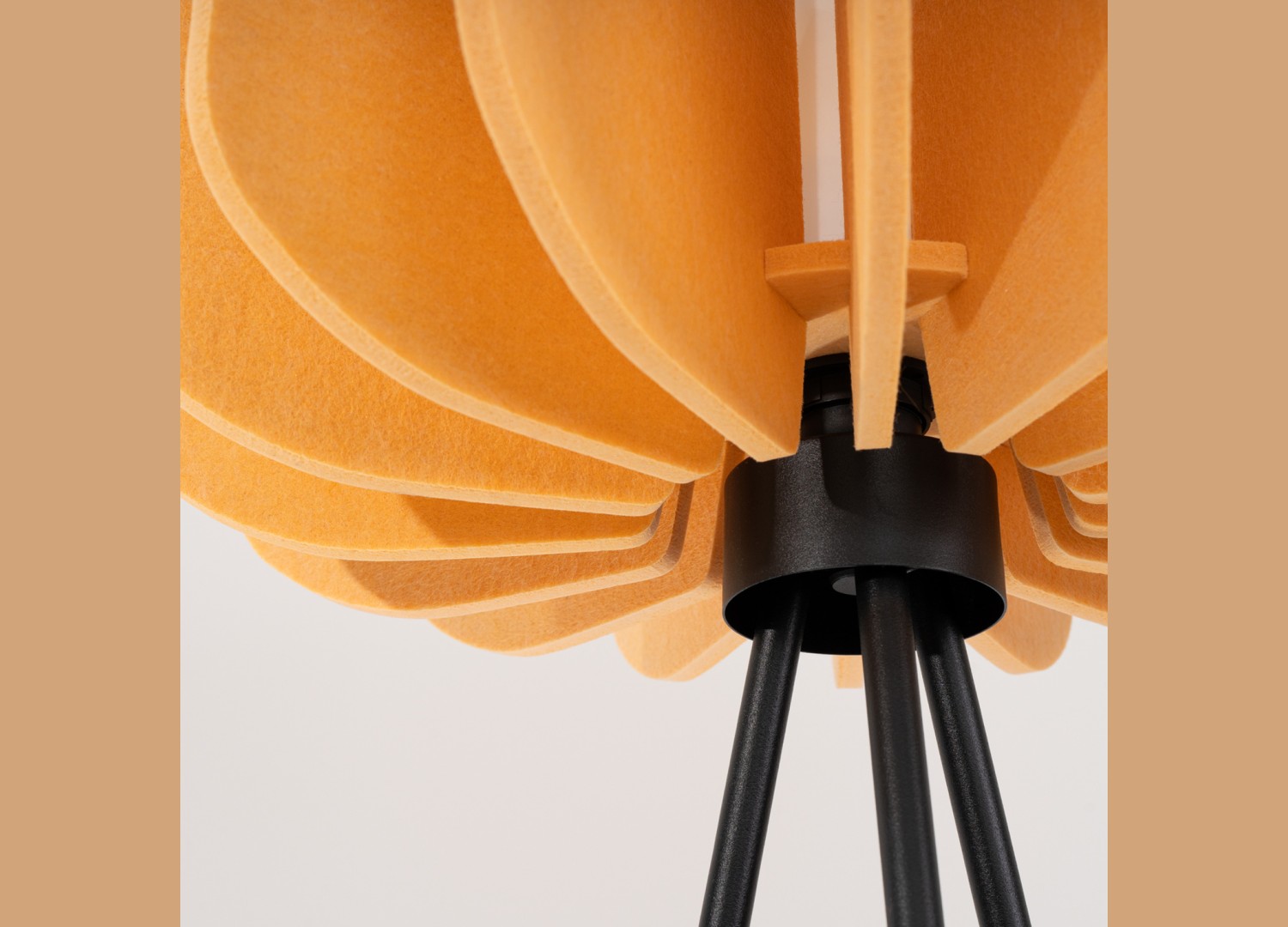 Lampadaire MULA 45 jaune et noir E27 – vue complémentaire 8