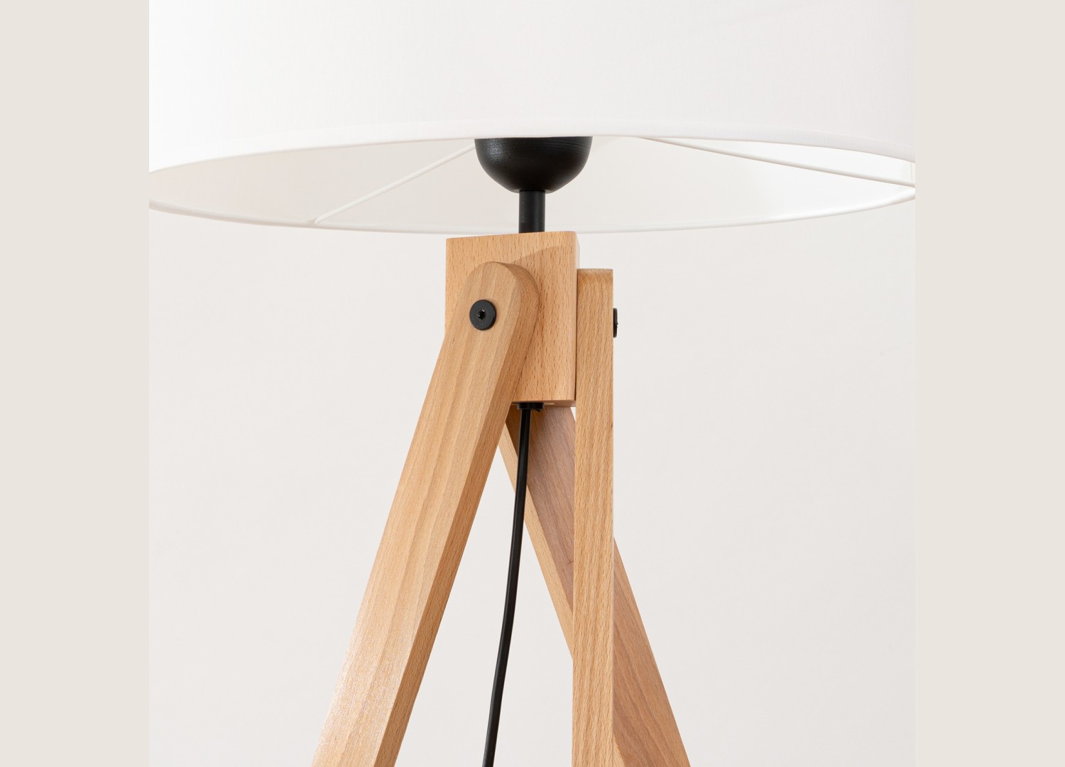 Lampadaire NATT blanc et bois naturel E27 – vue complémentaire 7