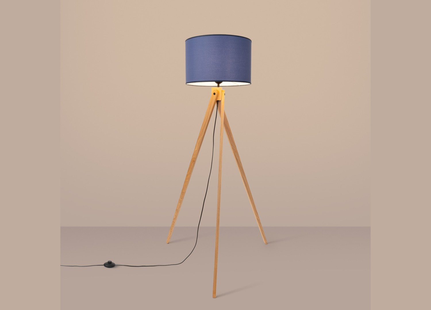 Lampadaire NATT bleu marine et bois naturel E27 – vue complémentaire 4