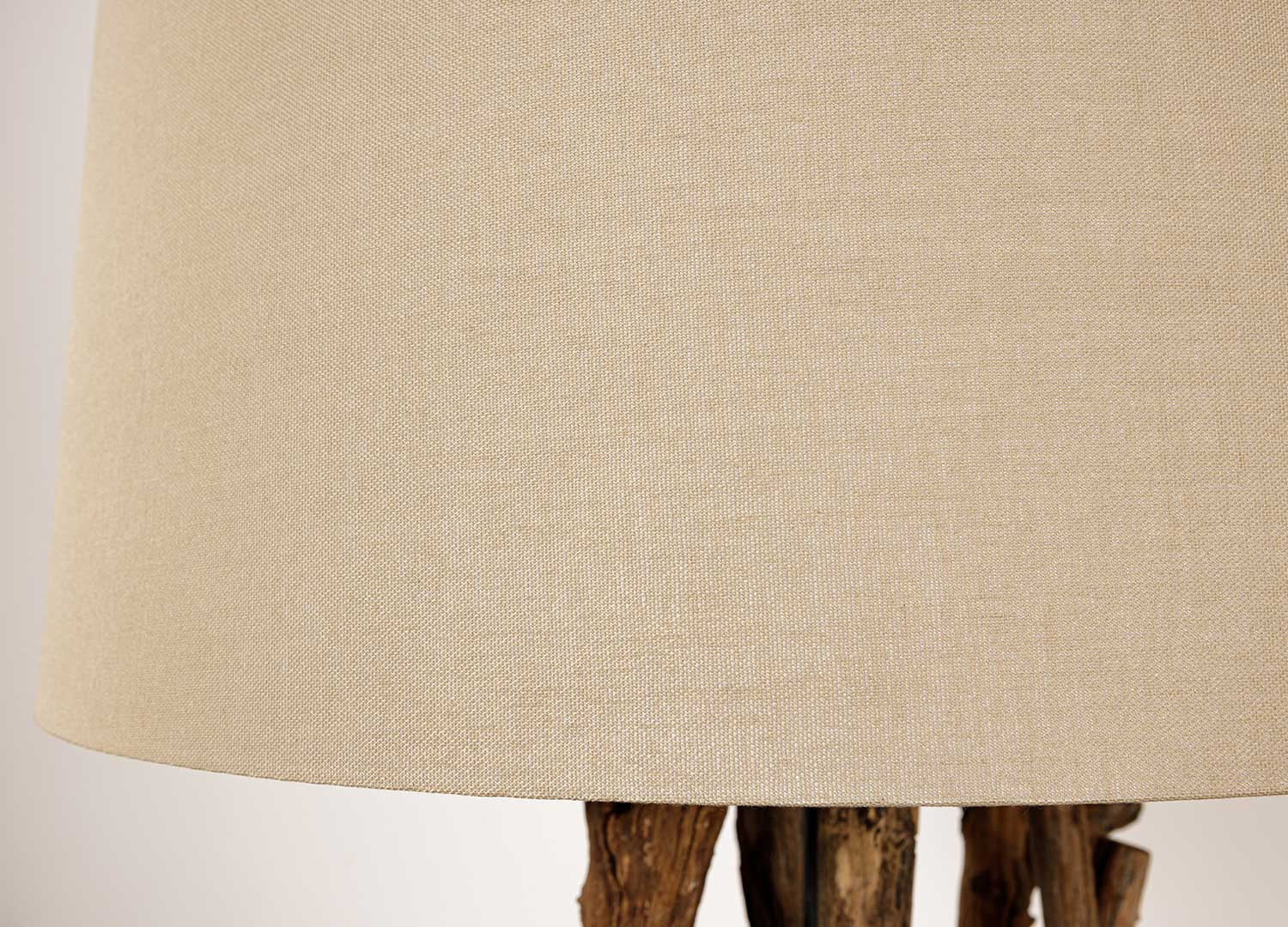 Lampadaire sur pied 150 cm teck et abat jour en tissu beige