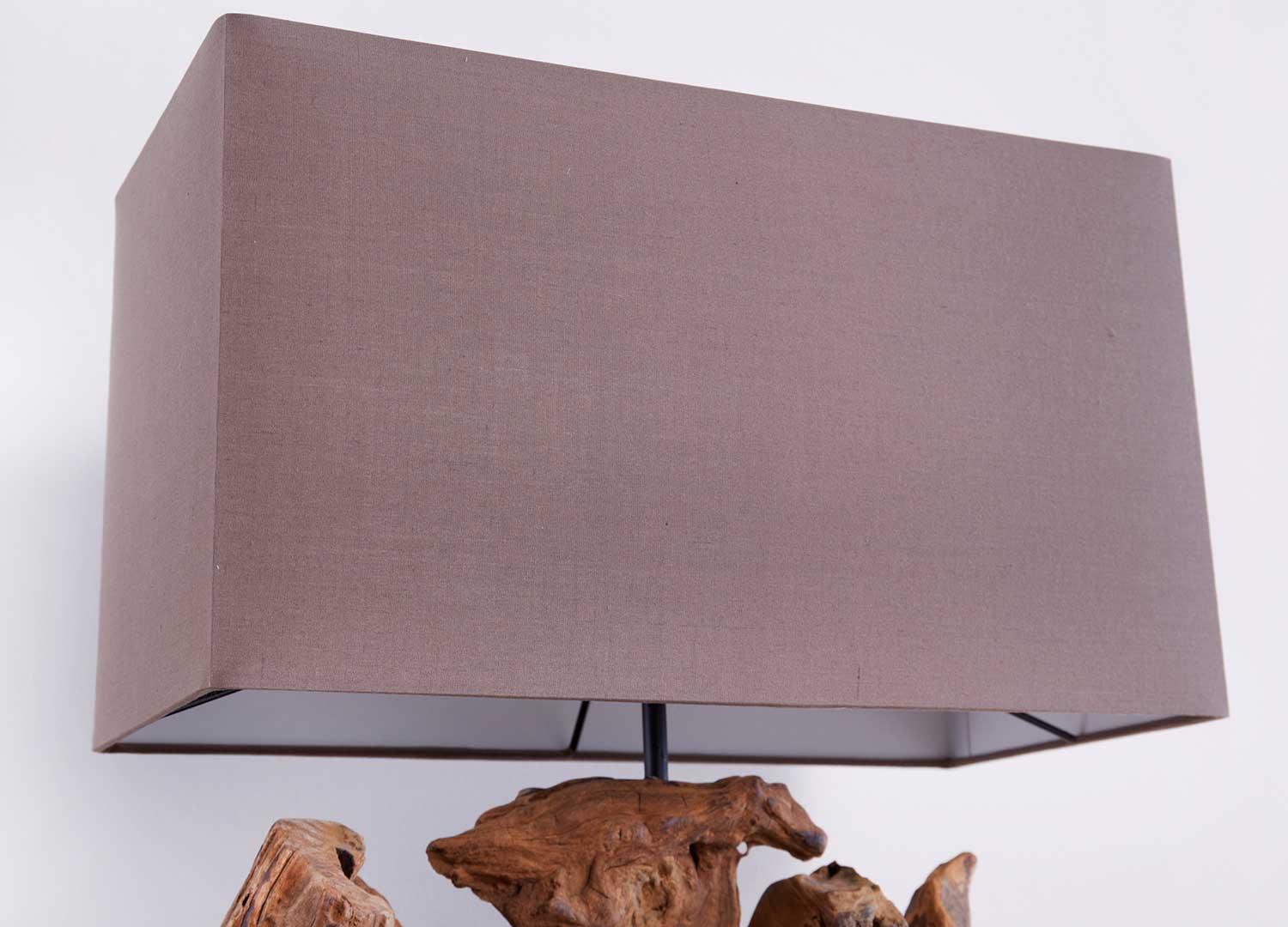 Lampe à poser en bois flotté avec abat-jour marron