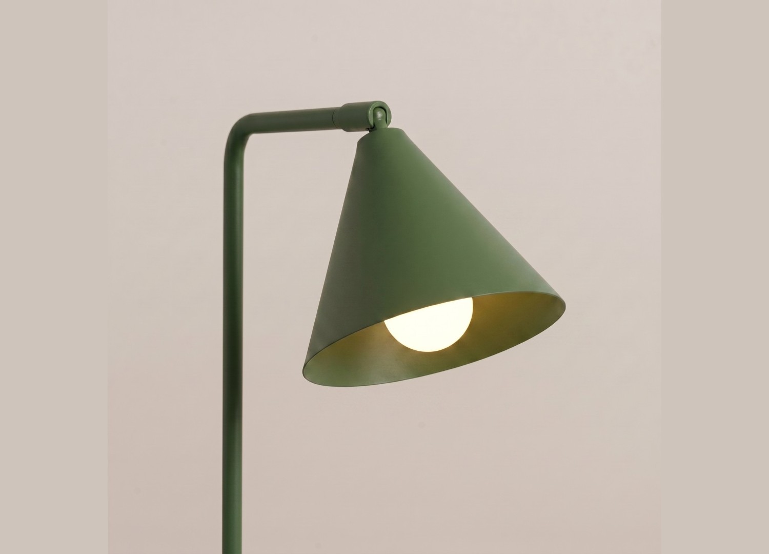 Lampe à poser NOX vert olive – vue complémentaire 4