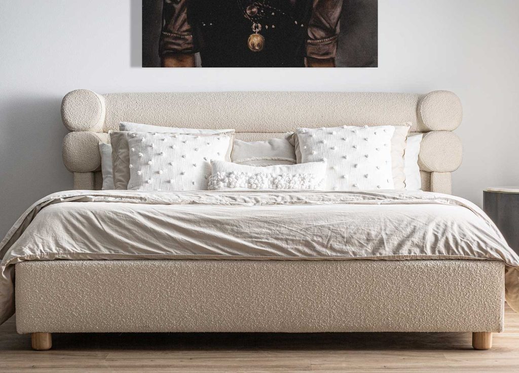 Lit blanc cassé en tissu bouclé 180x200 cm Aric