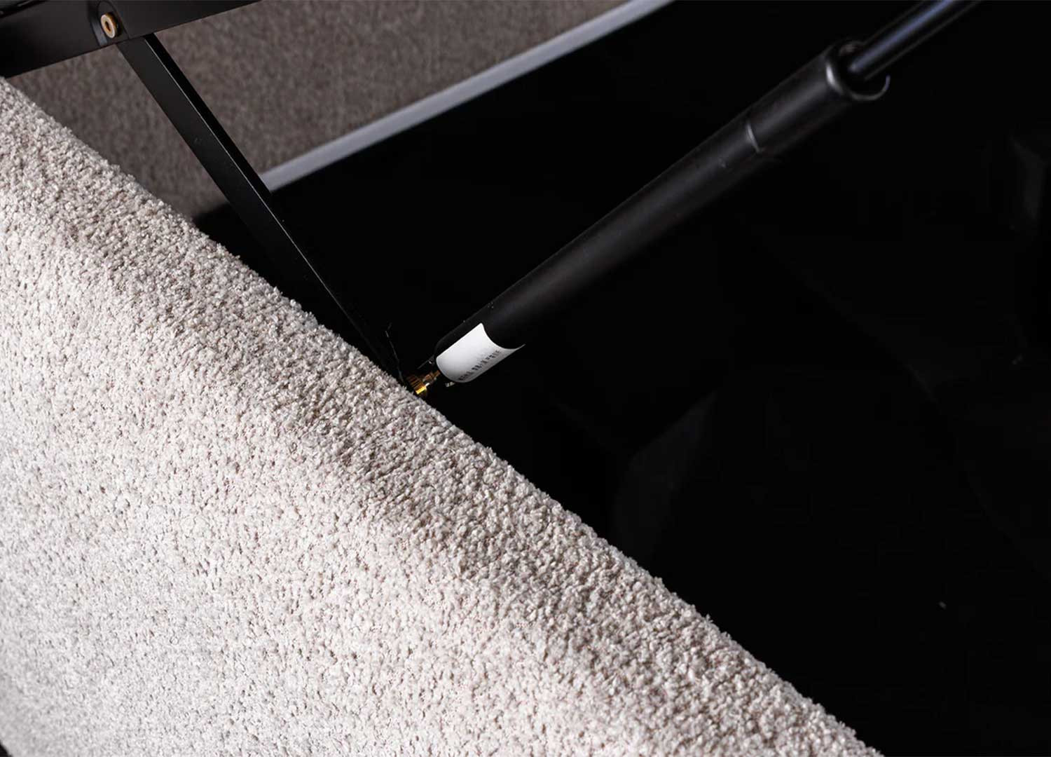 Lit coffre tissu bouclé grège avec rangement Natalia