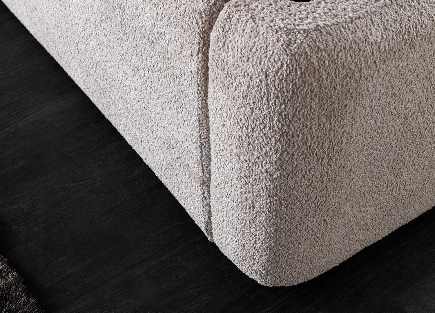 Lit coffre tissu bouclé grège avec rangement Natalia