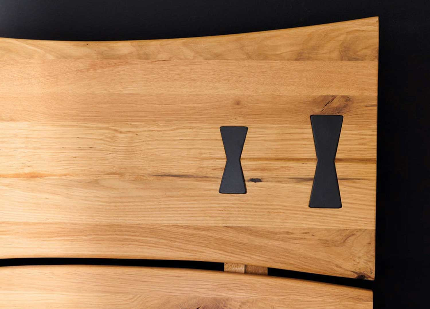 Lit en bois chêne sauvage et métal noir 180x200 cm