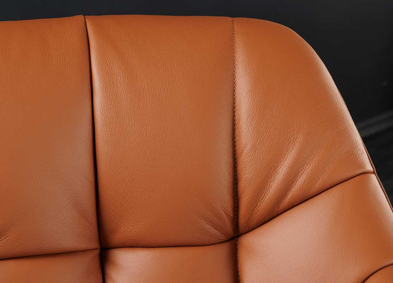 Lot de 2 chaises accoudoirs pivotantes en cuir cognac Hudson