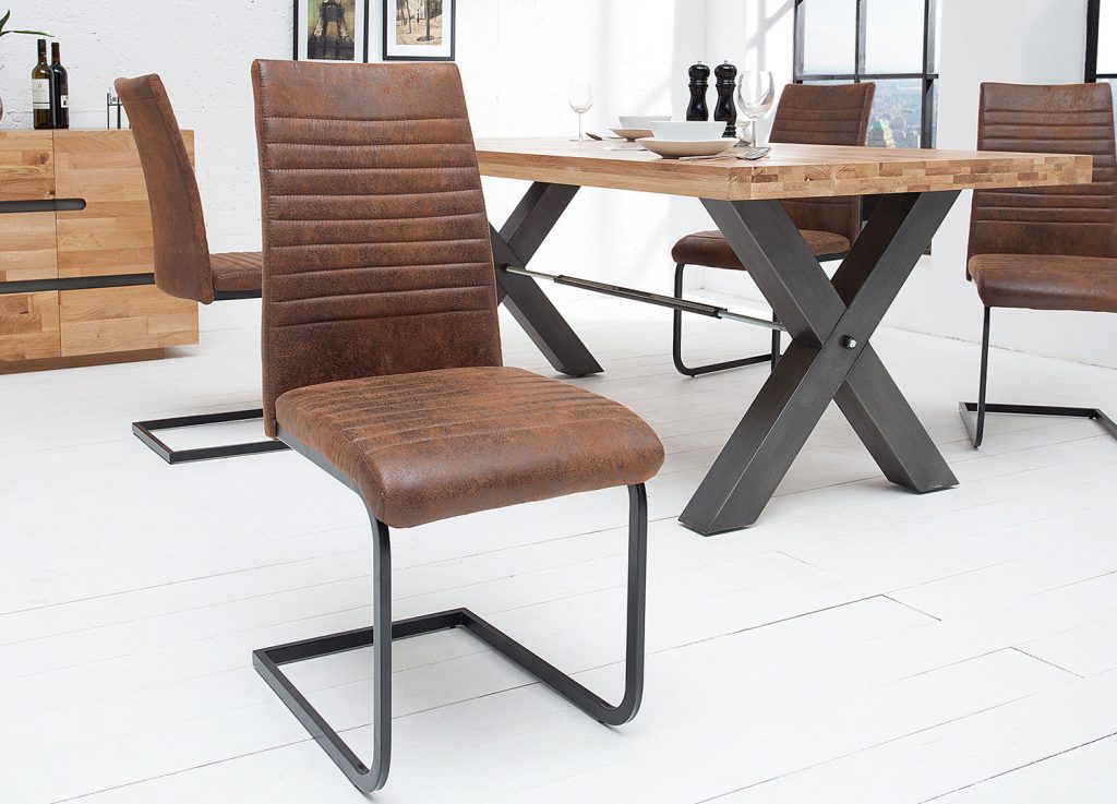 Lot de 2 chaises en microfibre marron