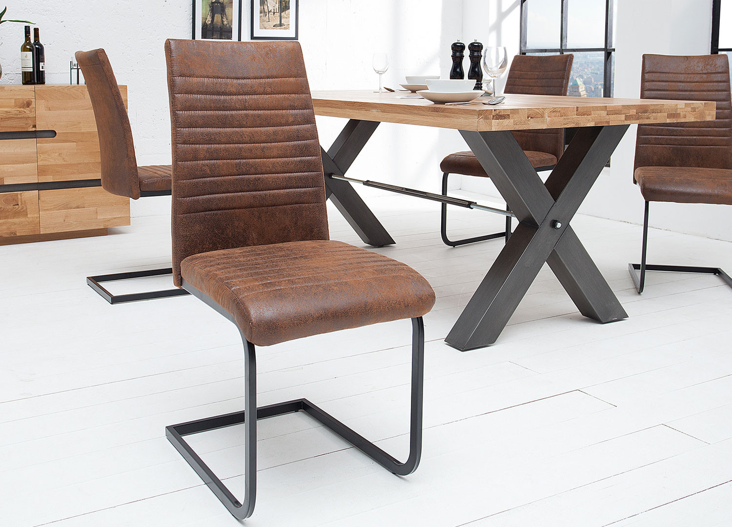 Lot de 2 chaises en microfibre marron