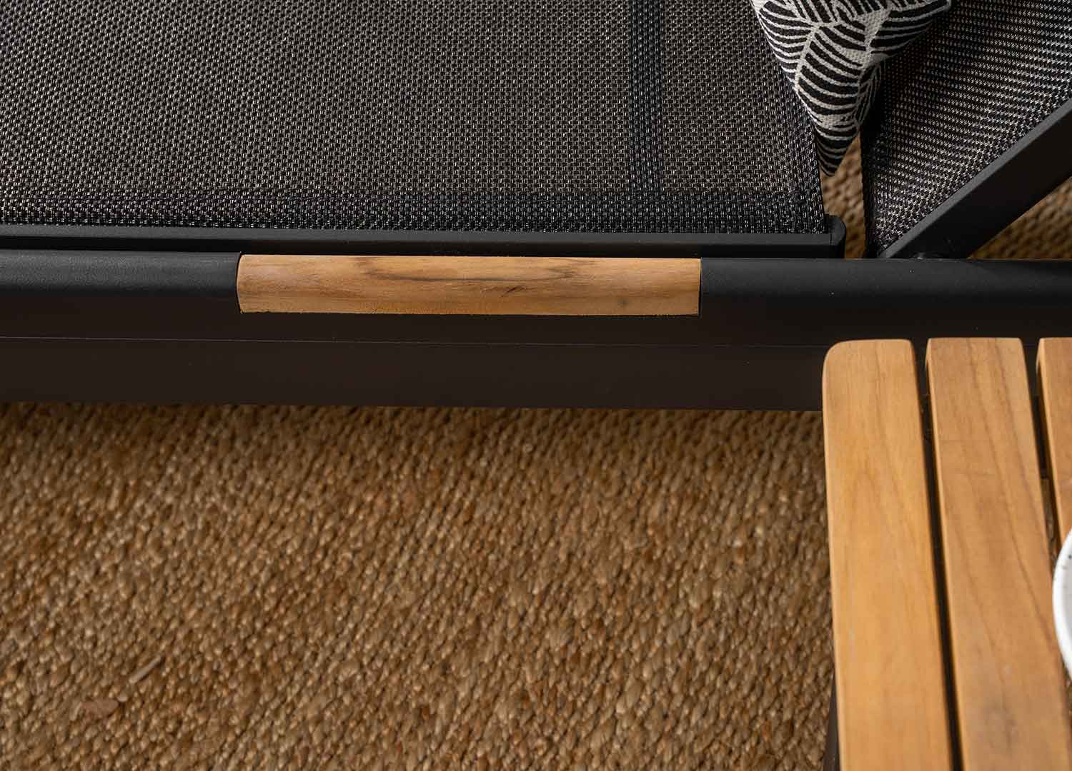 Lot de 2 chaises longues de jardin noire avec détail en teck