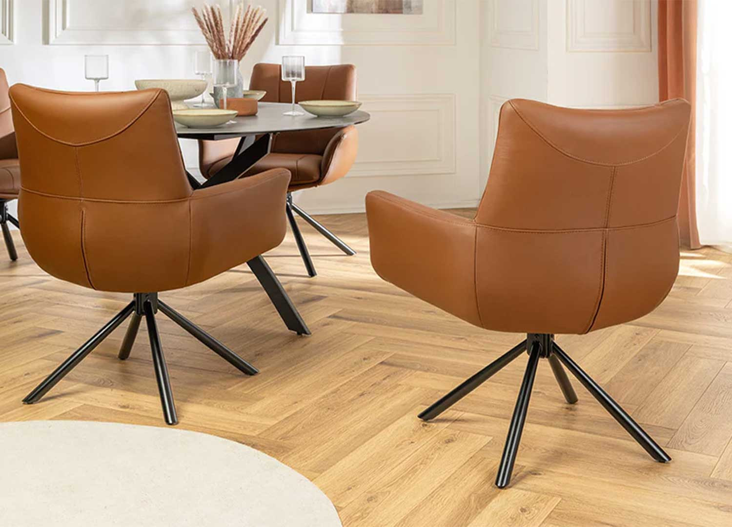 Lot de 2 chaises pivotantes en cuir véritable cognac Bridget