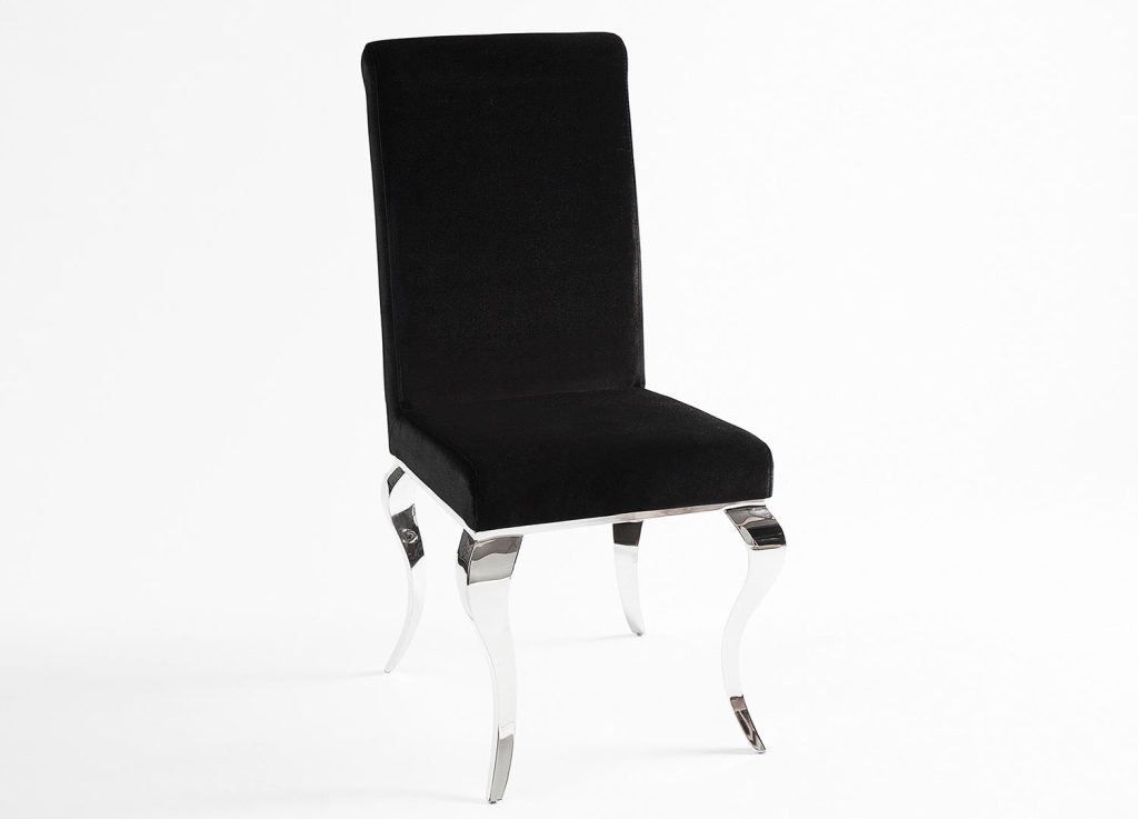 Chaises velours noir style baroque et pied argenté poli