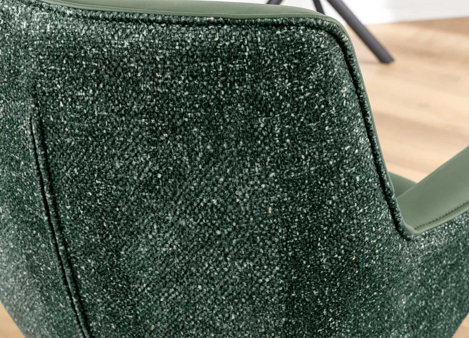 Lot de 2 fauteuils pivotants en cuir et tissu vert Darek