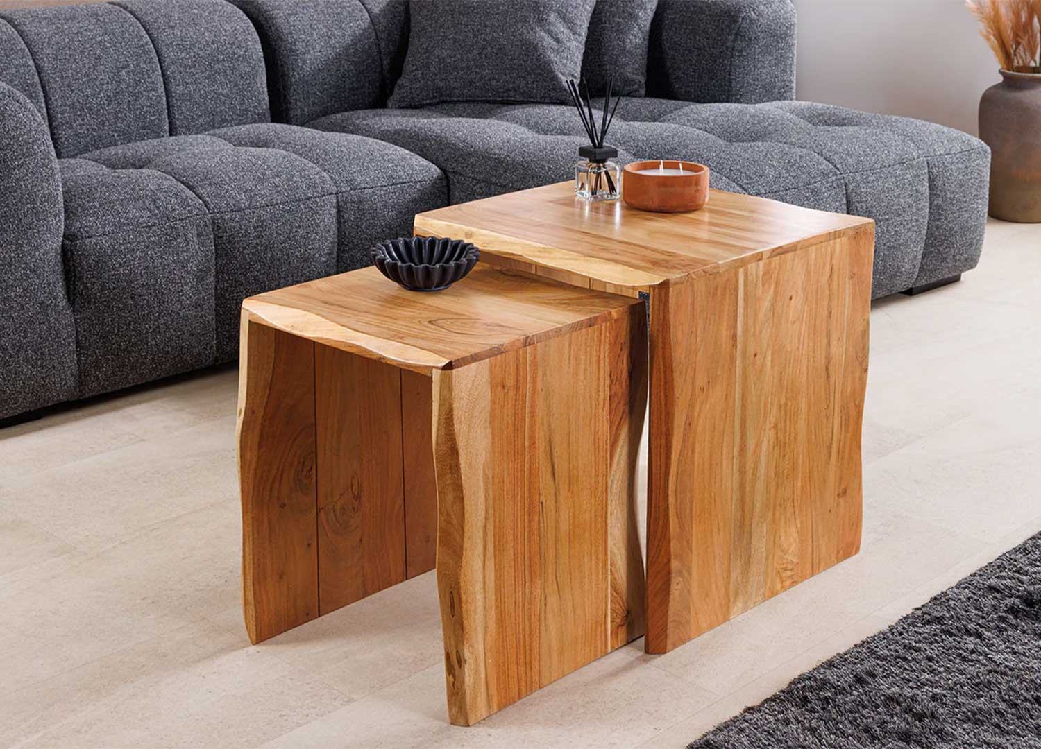 Lot de 2 tables d'appoint en acacia naturel Vael
