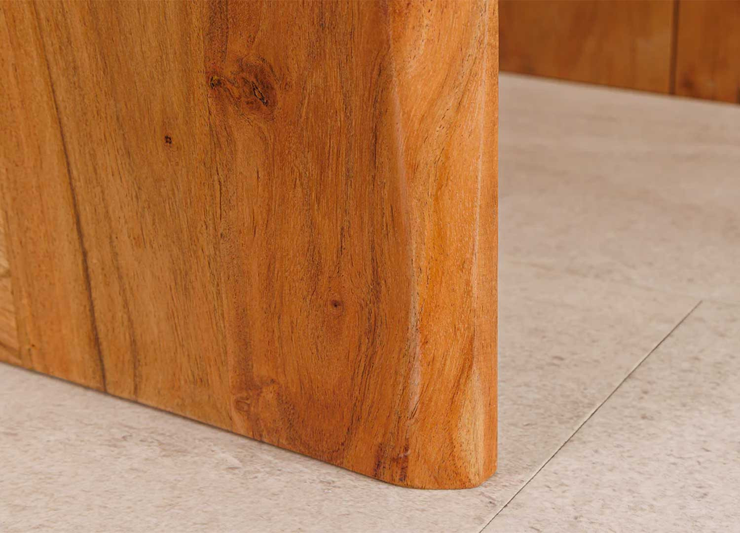 Lot de 2 tables d'appoint en acacia naturel Vael