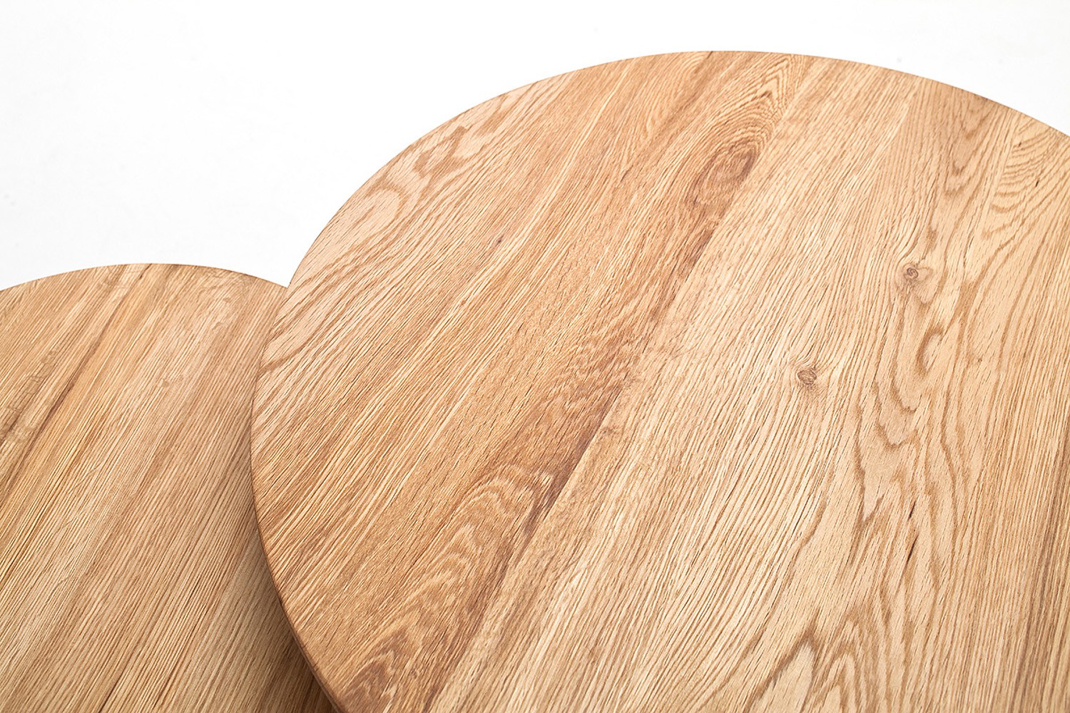 Lot de 2 tables d'appoint en chêne massif huilé