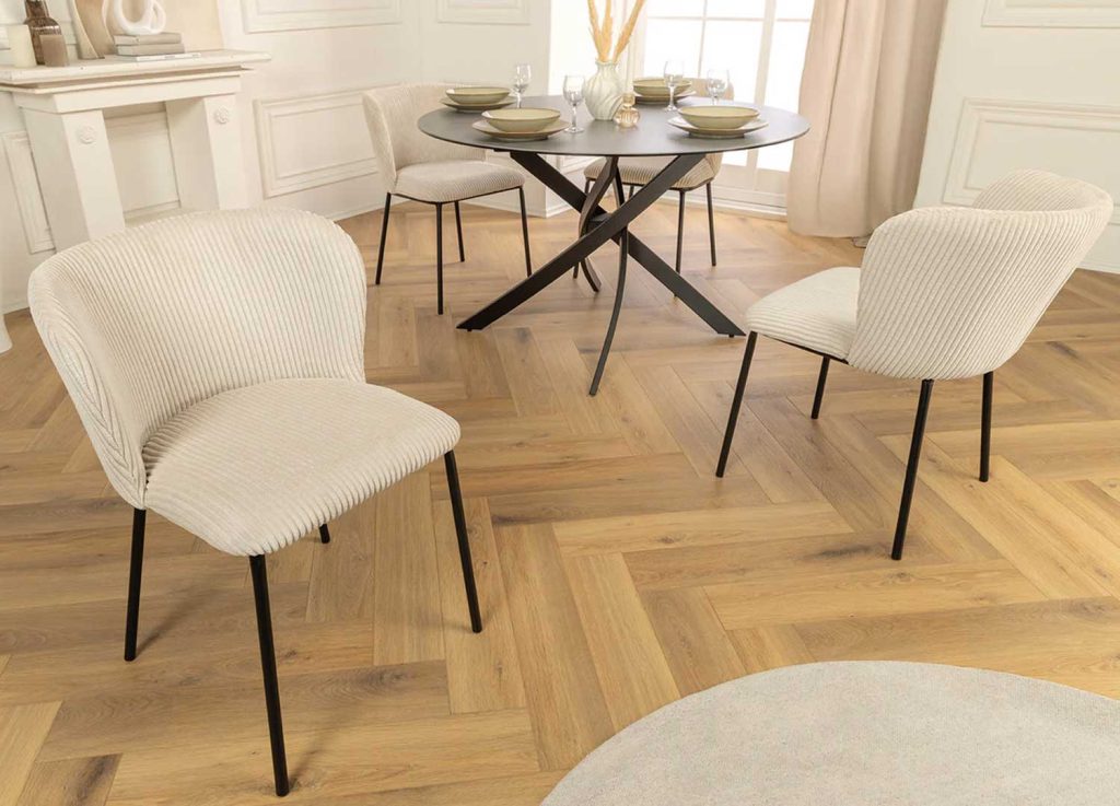 Lot de 4 chaises beige tissu côtelé et métal noir Palmer