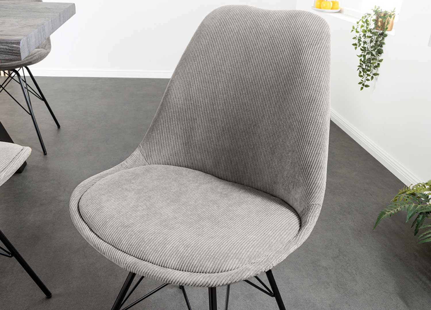 Lot de 4 chaises en velours côtelé gris