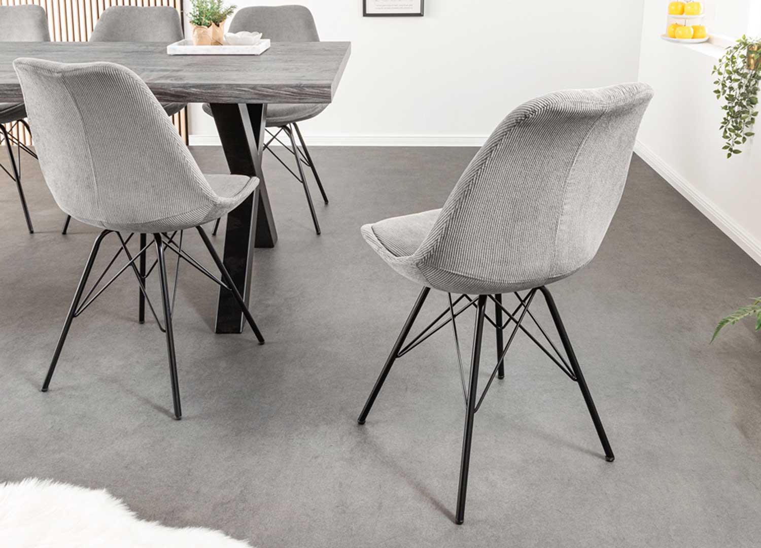 Lot de 4 chaises en velours côtelé gris