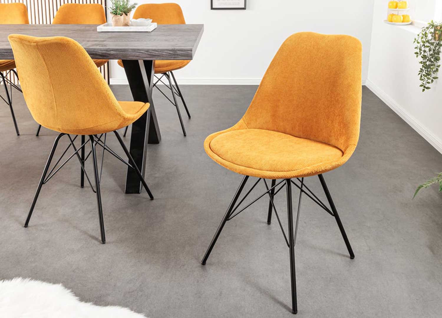 Lot de 4 chaises en velours côtelé jaune