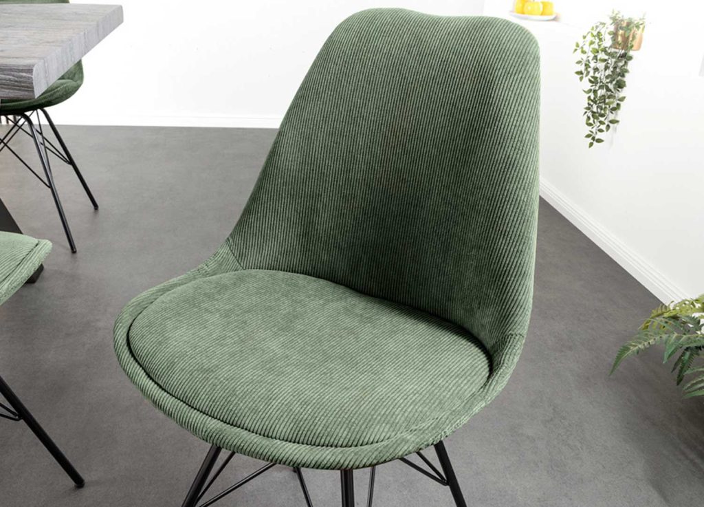 Lot de 4 chaises en velours côtelé vert