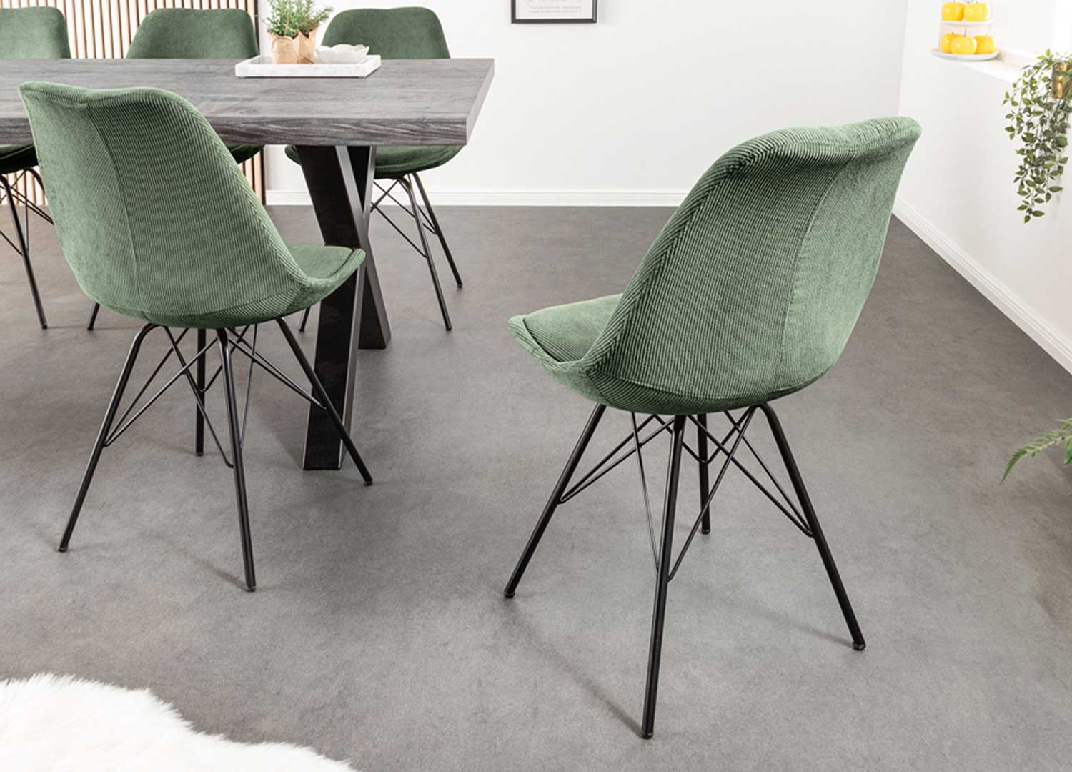 Lot de 4 chaises en velours côtelé vert