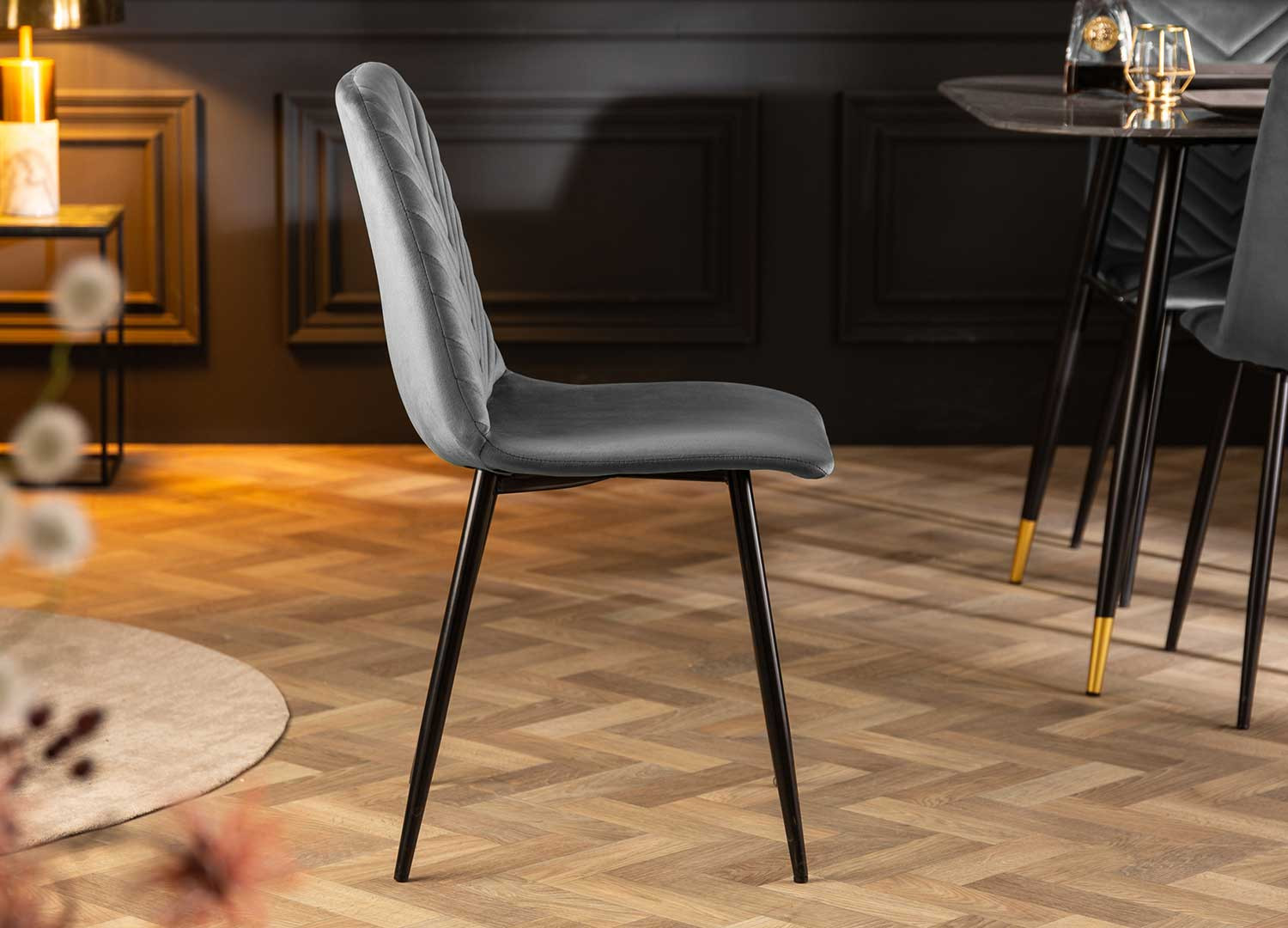 Lot de 4 chaises en velours gris