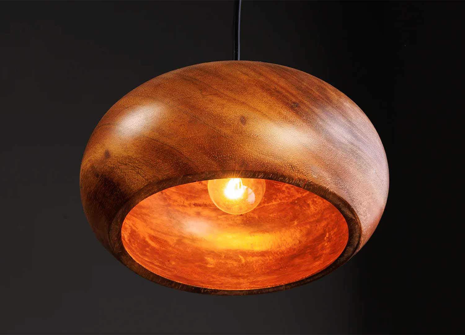 Luminaire suspendu en bois massif Soluna