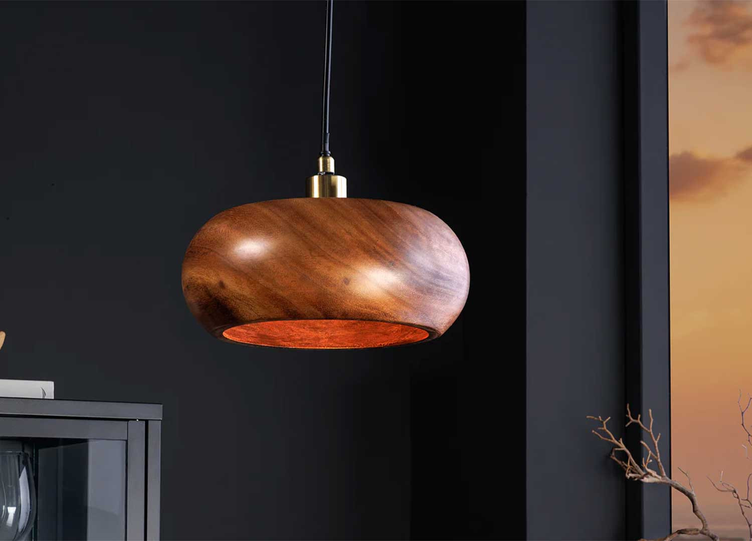 Luminaire suspendu en bois massif Soluna