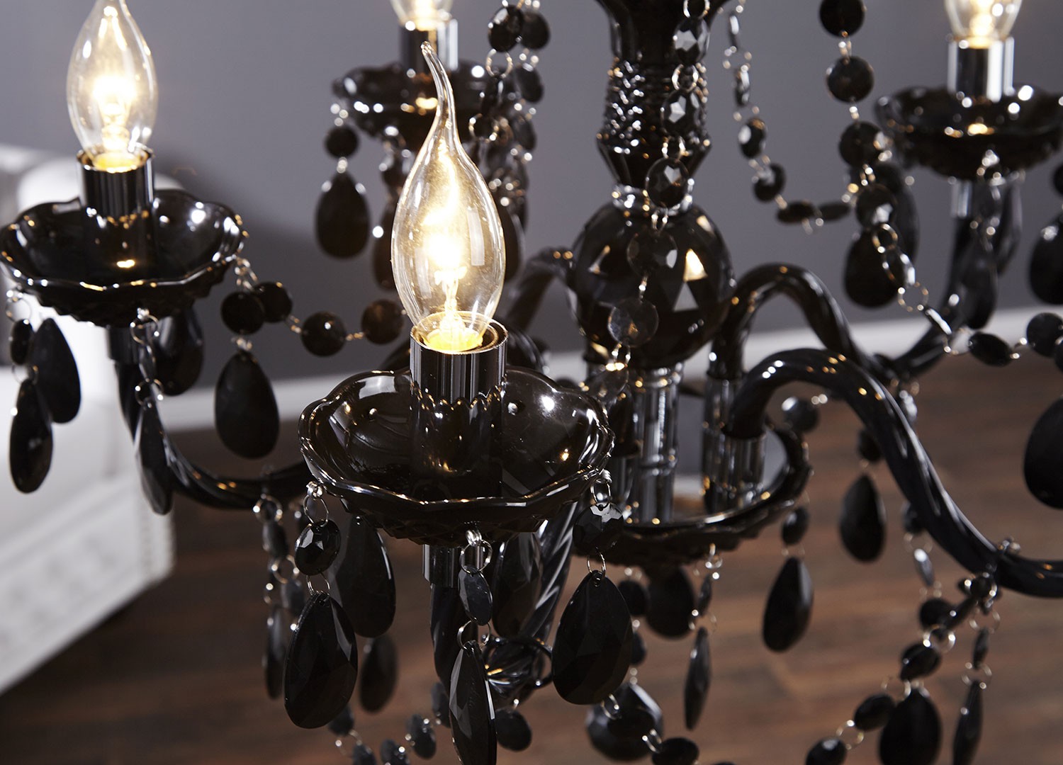 Lustre luminaire baroque noir